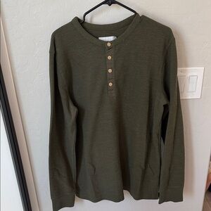 Goodfellow & Co Textured Green Long Sleeve Henley